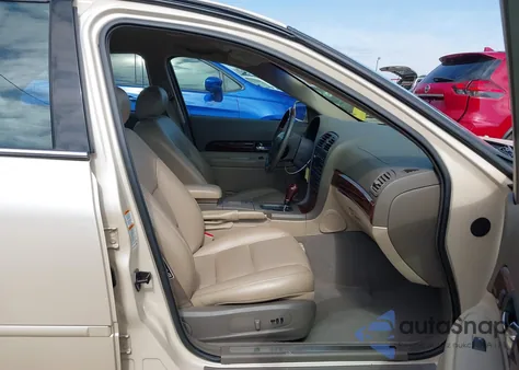 2000 Lincoln Ls V6 Auto/V6 Manual z USA, uszkodzony, nr VIN 1LNHM86S4YY911116